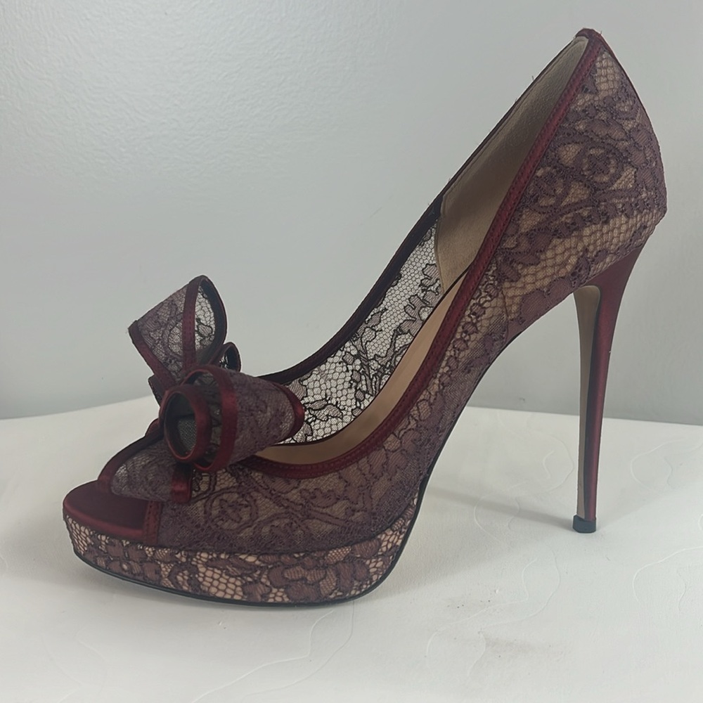 Valentino Couture Bow Lace Platform Pump - Picture 4 of 17